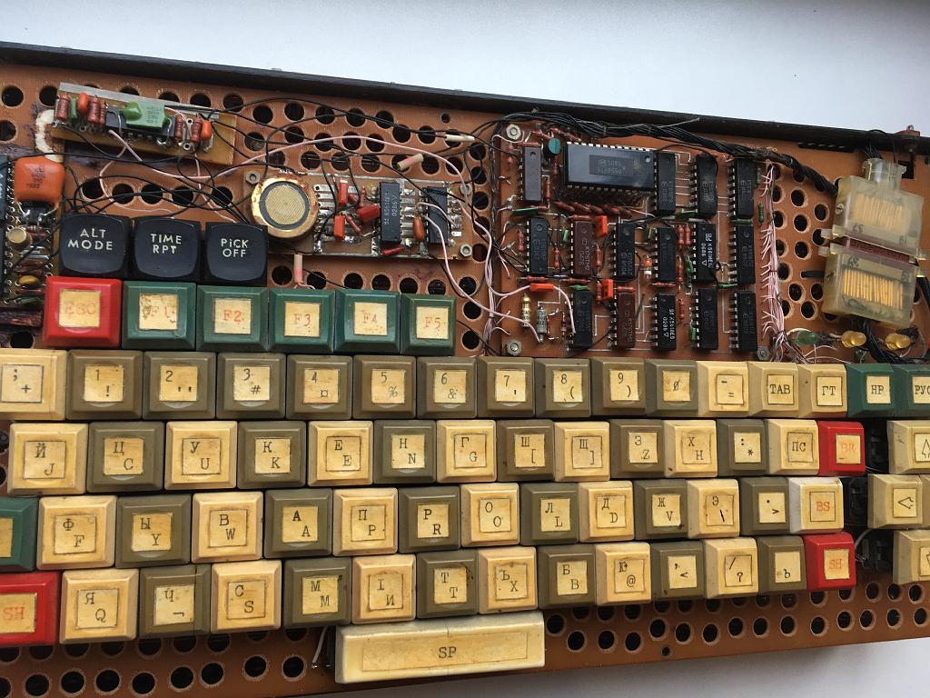 IMG_9260.JPG - внутренности, верхний этаж..