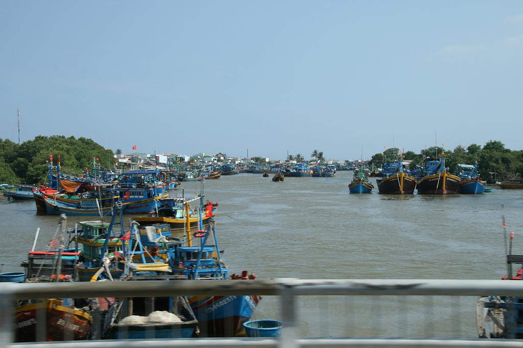 IMG_1229.JPG - Флотилия!! :-).