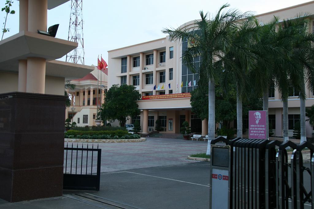 IMG_1243.JPG - местная администрация.