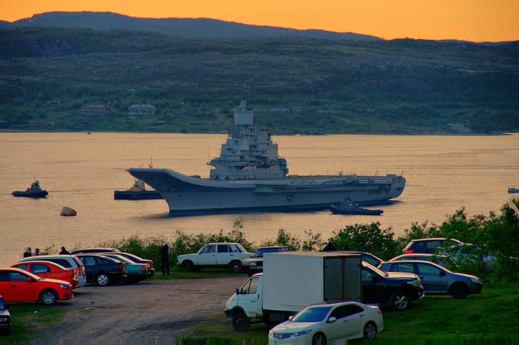 2_IMG_5302_.jpg - А это уже бывший "Горшков", ныне "Викрамадитья", 2012г, июнь, HDR.