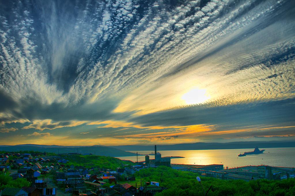 0_IMG_5320_.jpg - HDR...  На рейде - Адмирал Горшков, ныне индийский "Викрамадитья"